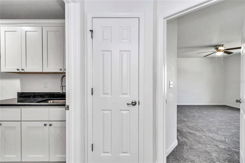 For Sale: $310,000 (3 beds, 2 baths, 1681 Square Feet)