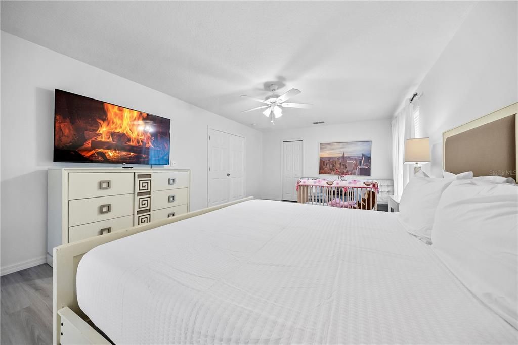 For Sale: $659,900 (8 beds, 5 baths, 3648 Square Feet)