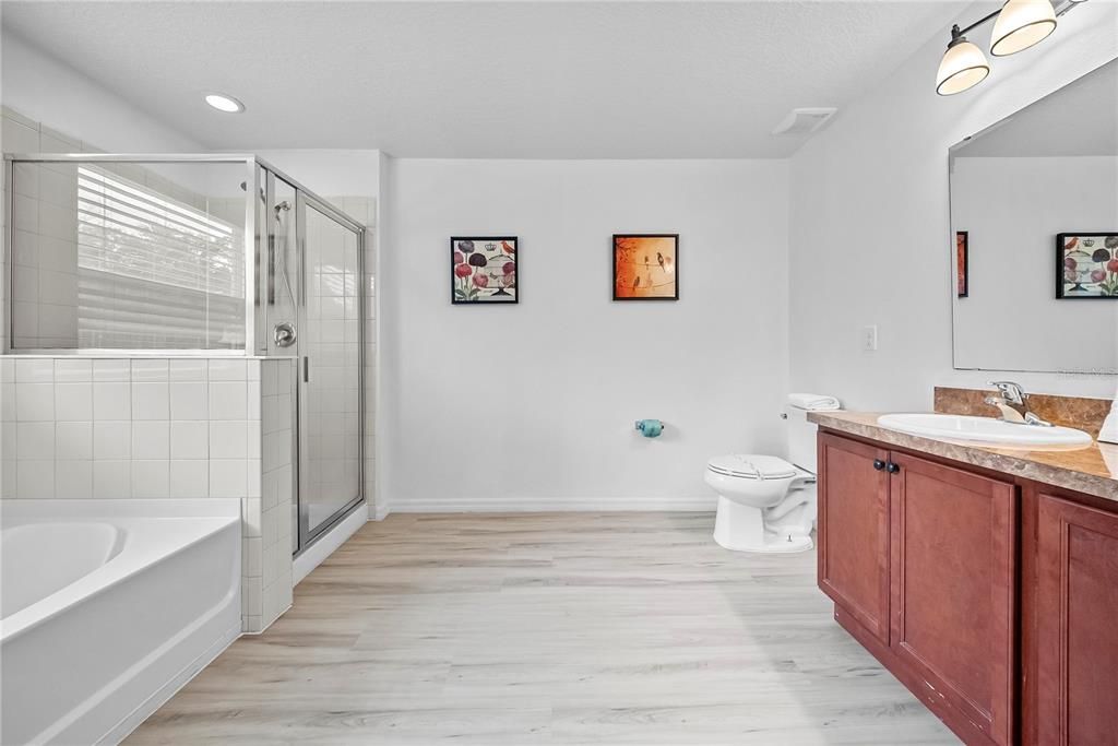 For Sale: $659,900 (8 beds, 5 baths, 3648 Square Feet)