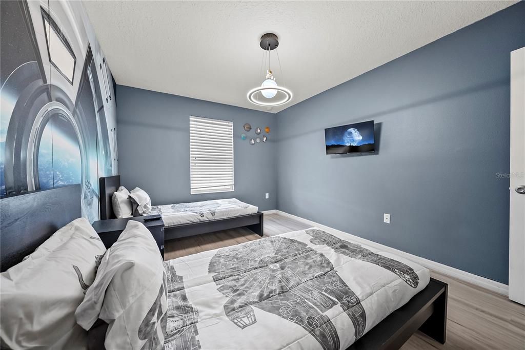 For Sale: $659,900 (8 beds, 5 baths, 3648 Square Feet)