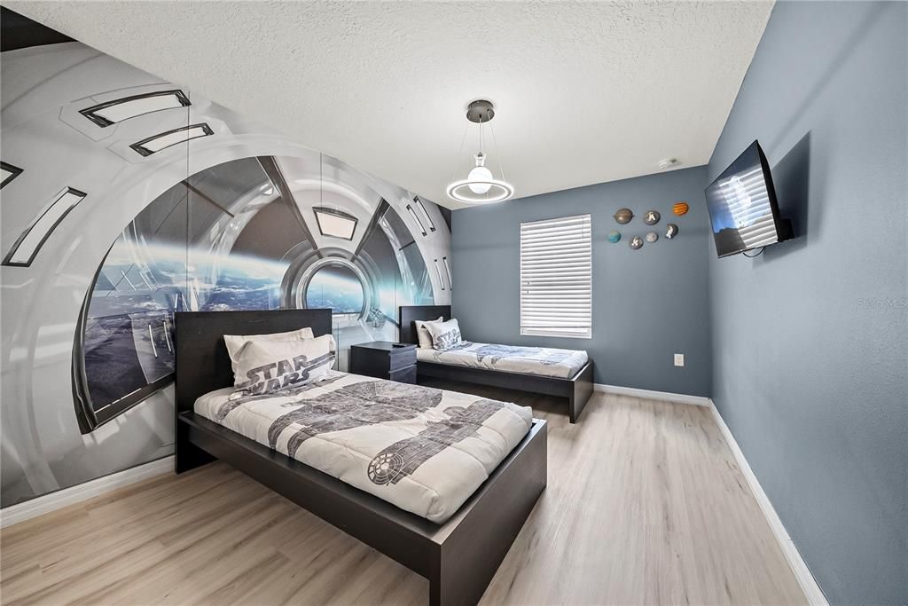 For Sale: $659,900 (8 beds, 5 baths, 3648 Square Feet)