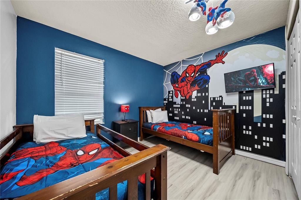 For Sale: $659,900 (8 beds, 5 baths, 3648 Square Feet)