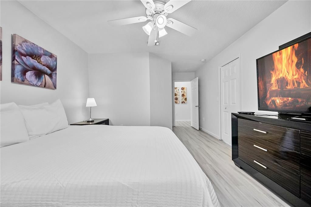 For Sale: $659,900 (8 beds, 5 baths, 3648 Square Feet)