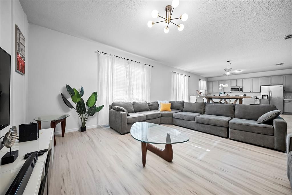 For Sale: $659,900 (8 beds, 5 baths, 3648 Square Feet)