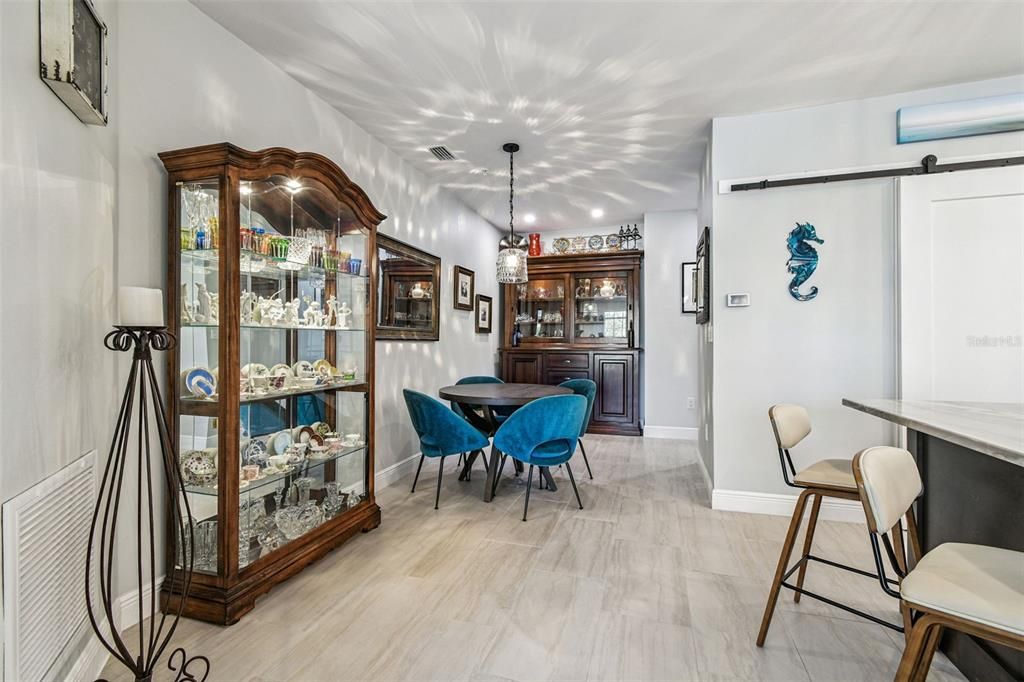En Venta: $599,990 (4 camas, 4 baños, 3108 Pies cuadrados)