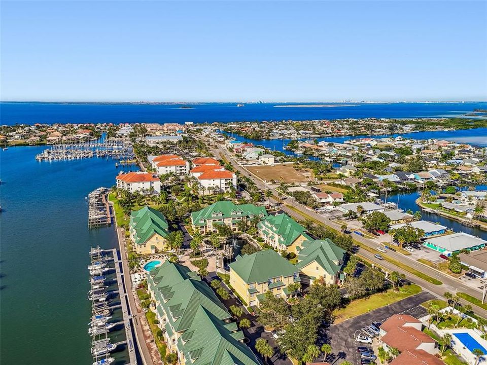 En Venta: $599,990 (4 camas, 4 baños, 3108 Pies cuadrados)