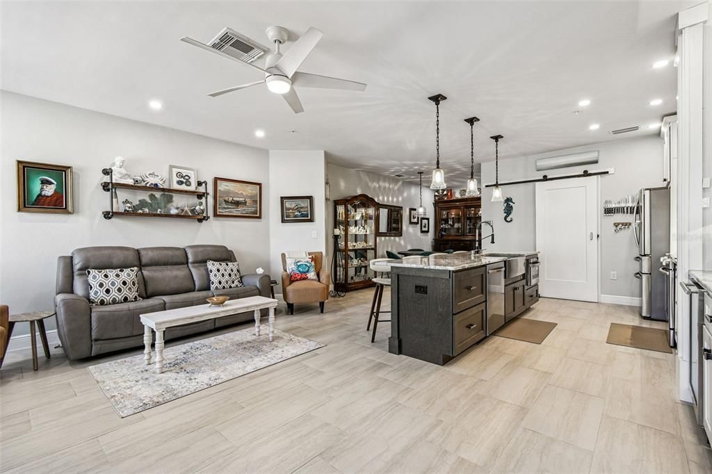 En Venta: $599,990 (4 camas, 4 baños, 3108 Pies cuadrados)