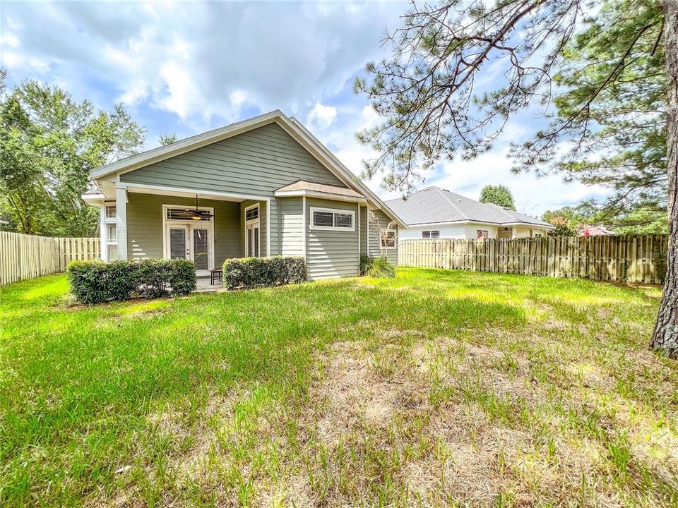 For Rent: $2,200 (3 beds, 2 baths, 1483 Square Feet)