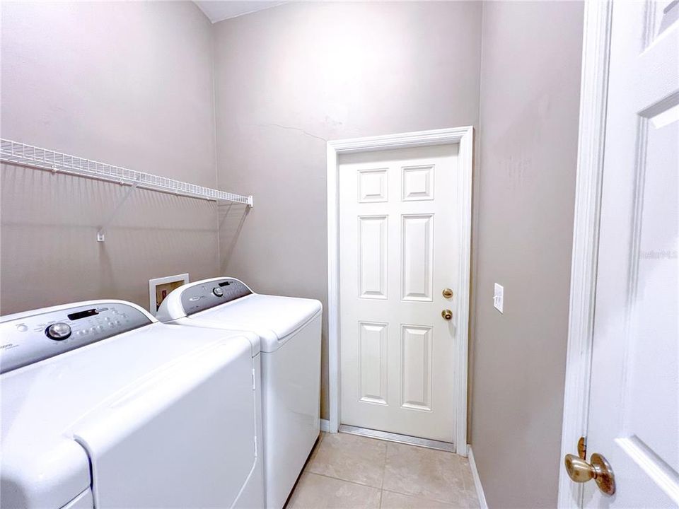 For Rent: $2,200 (3 beds, 2 baths, 1483 Square Feet)