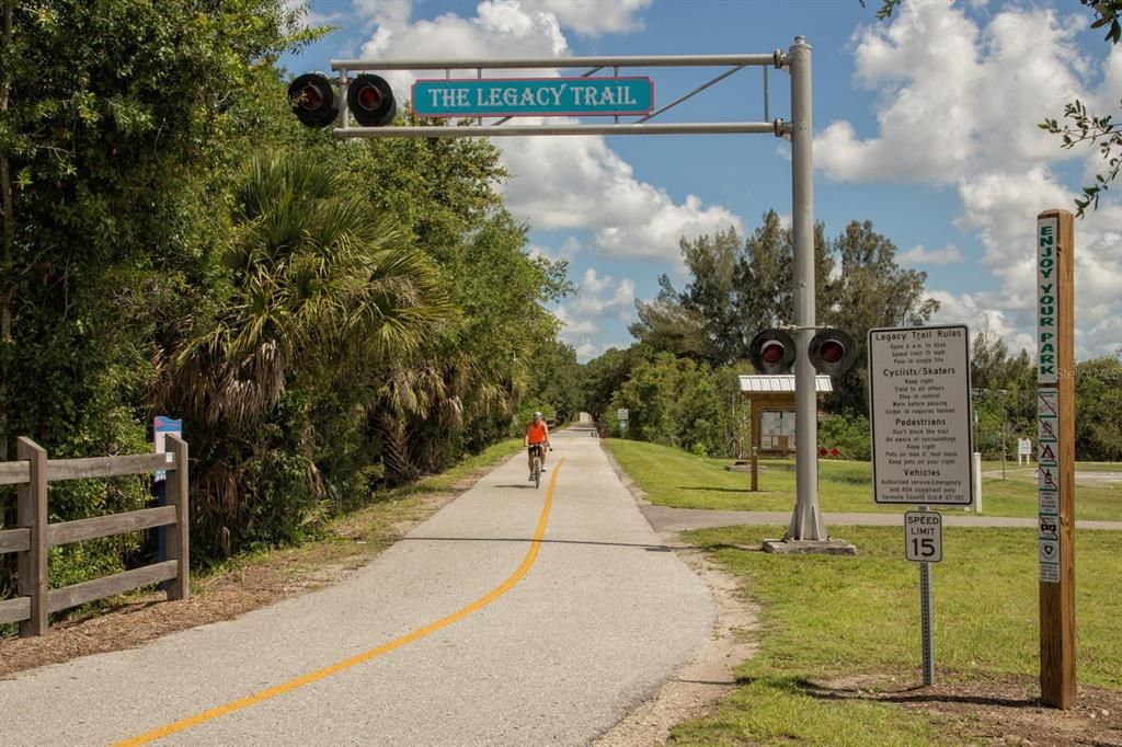 For Sale: $410,000 (3 beds, 2 baths, 1958 Square Feet)