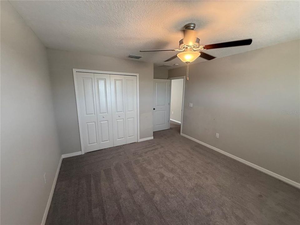 待售: $400,000 (5 贝兹, 2 浴室, 2949 平方英尺)