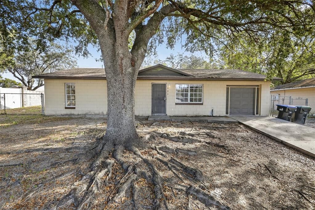 For Sale: $229,900 (3 beds, 2 baths, 1064 Square Feet)