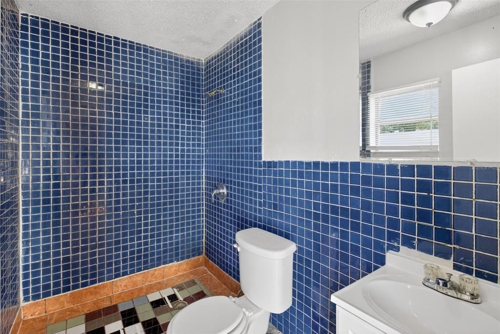 For Sale: $229,900 (3 beds, 2 baths, 1064 Square Feet)