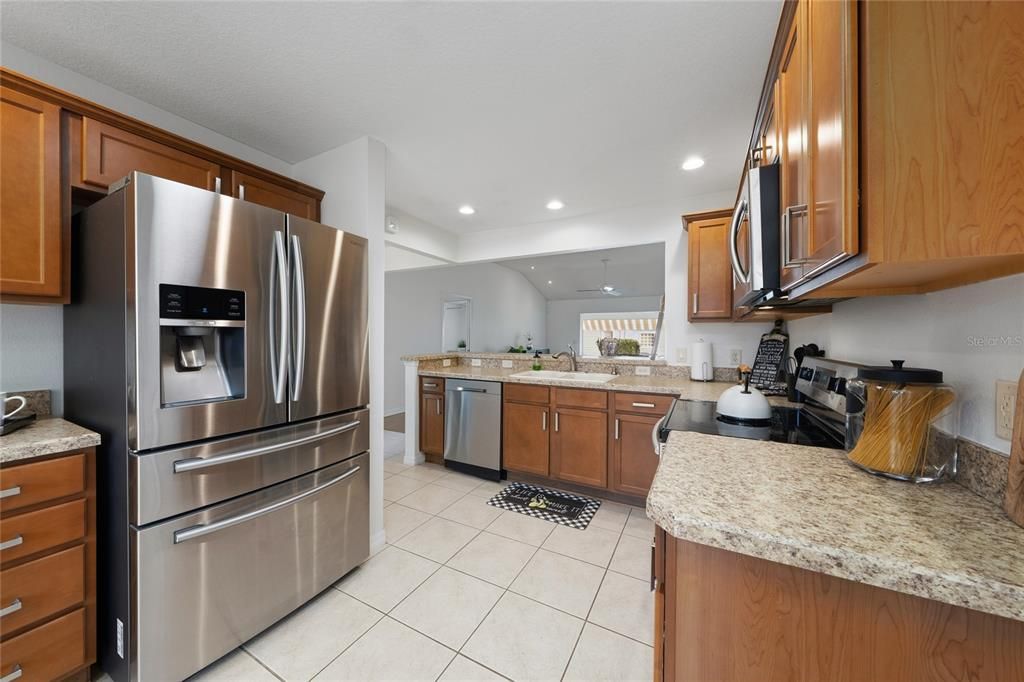 待售: $395,000 (3 贝兹, 2 浴室, 1737 平方英尺)