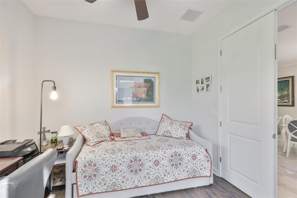 For Sale: $460,000 (2 beds, 2 baths, 1741 Square Feet)