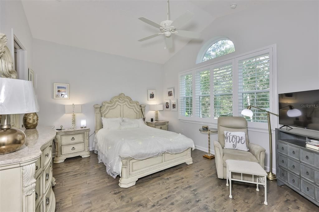 For Sale: $460,000 (2 beds, 2 baths, 1741 Square Feet)