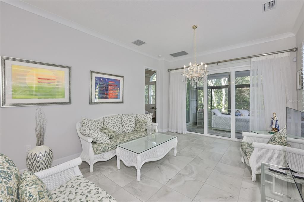 For Sale: $460,000 (2 beds, 2 baths, 1741 Square Feet)