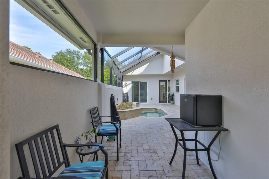 For Sale: $460,000 (2 beds, 2 baths, 1741 Square Feet)