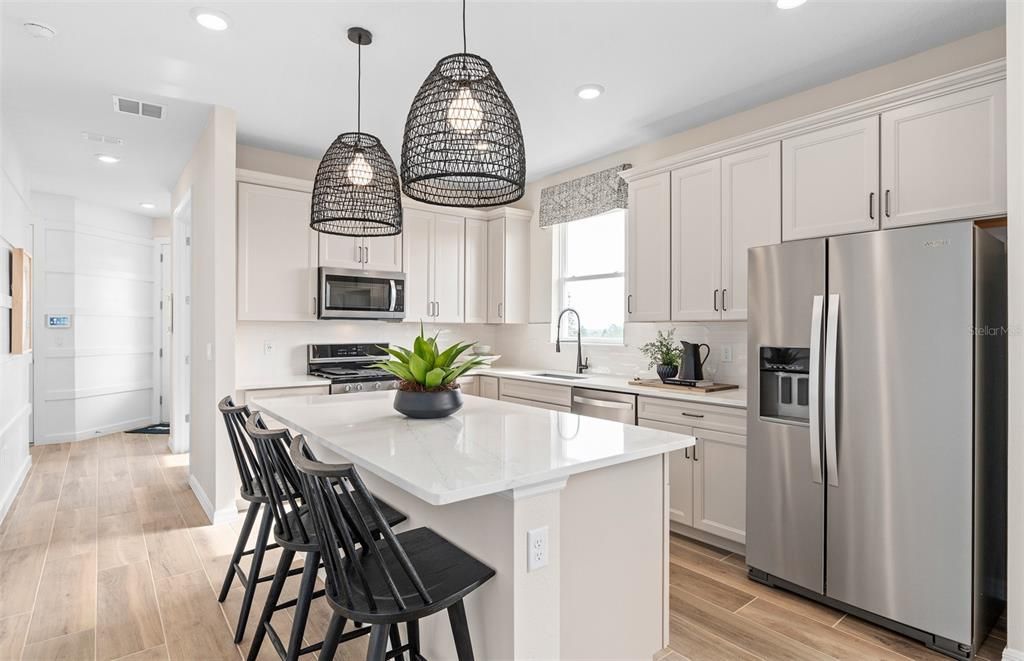 For Sale: $411,675 (2 beds, 2 baths, 1405 Square Feet)