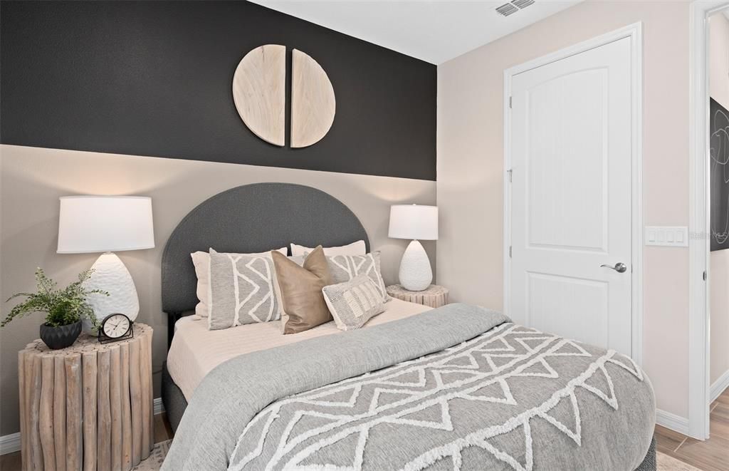 For Sale: $411,675 (2 beds, 2 baths, 1405 Square Feet)