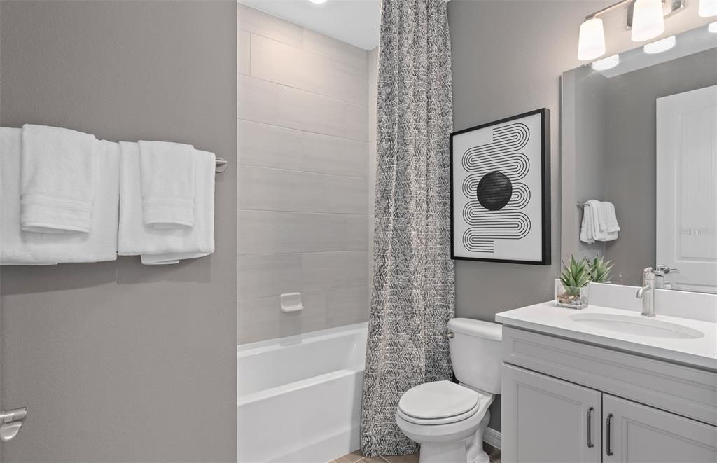 For Sale: $411,675 (2 beds, 2 baths, 1405 Square Feet)