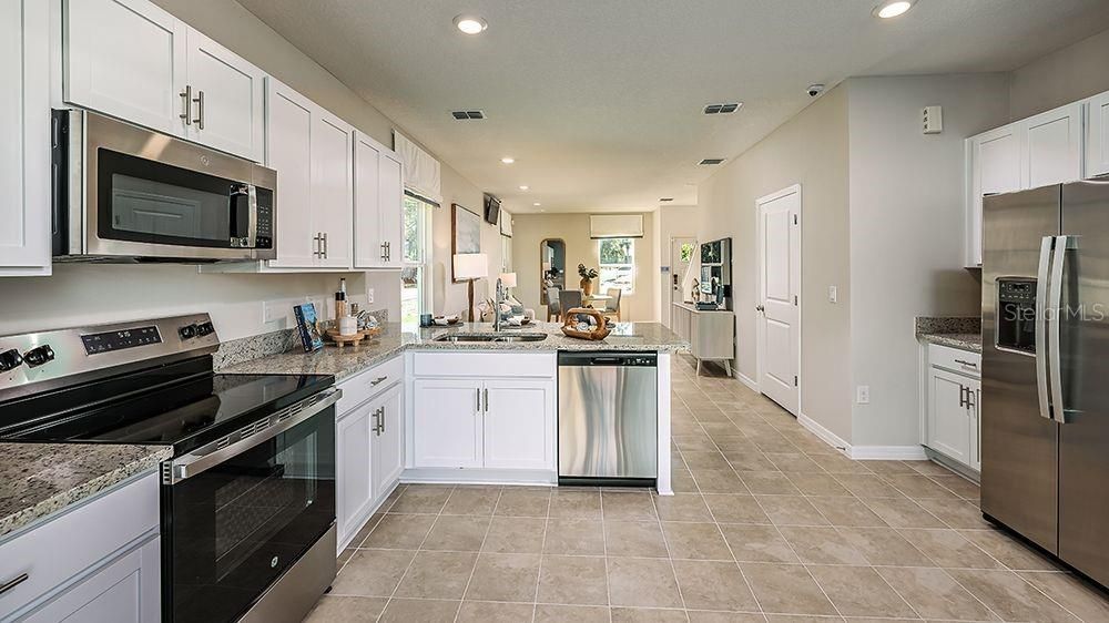 For Sale: $309,980 (2 beds, 2 baths, 1088 Square Feet)