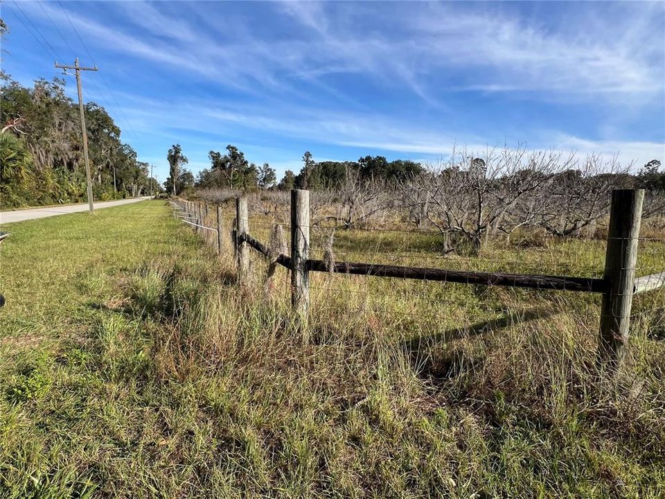 En Venta: $349,000 (5.00 acres)