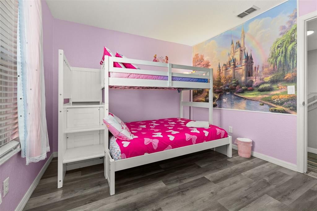 For Sale: $279,000 (4 beds, 3 baths, 1492 Square Feet)