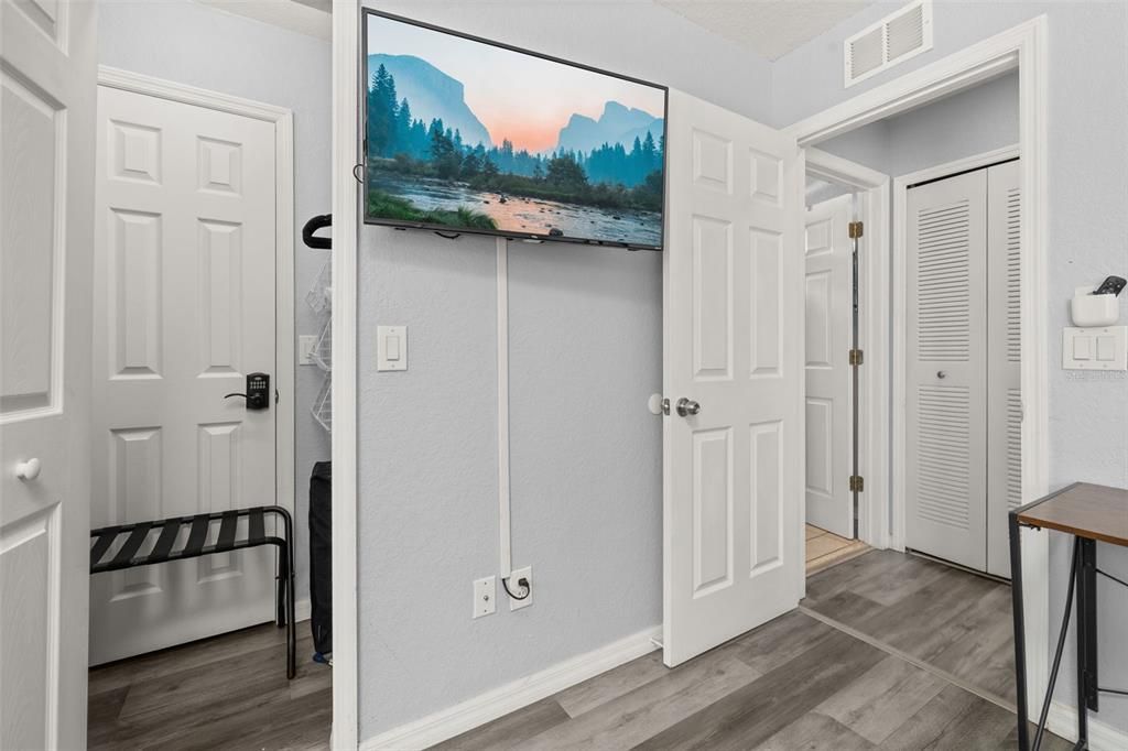 For Sale: $279,000 (4 beds, 3 baths, 1492 Square Feet)