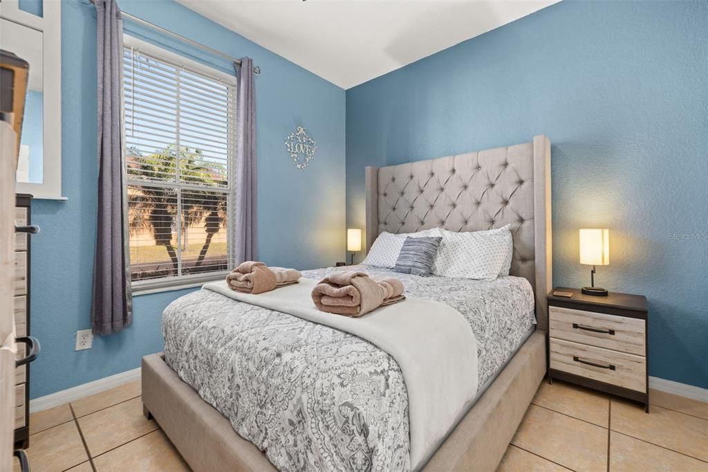 For Sale: $279,000 (4 beds, 3 baths, 1492 Square Feet)