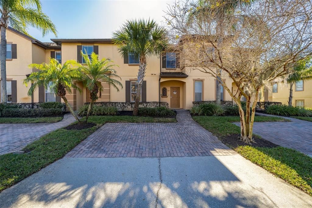 For Sale: $279,000 (4 beds, 3 baths, 1492 Square Feet)