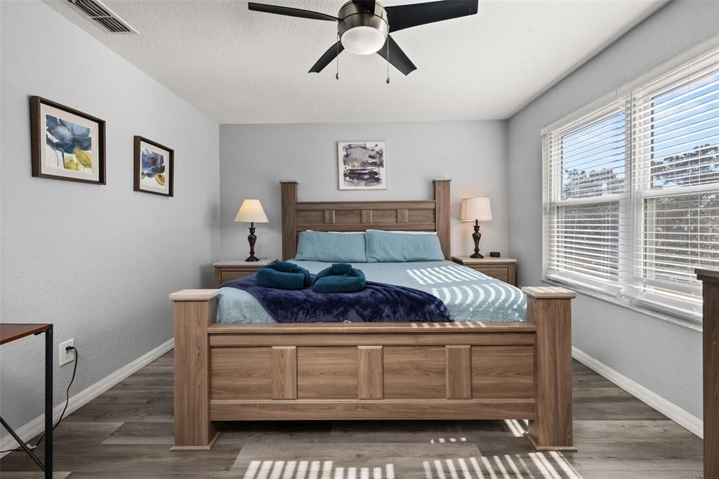 For Sale: $279,000 (4 beds, 3 baths, 1492 Square Feet)