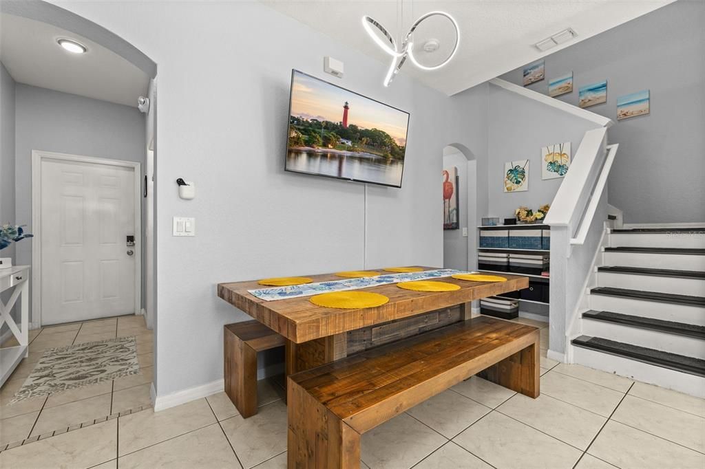 For Sale: $279,000 (4 beds, 3 baths, 1492 Square Feet)