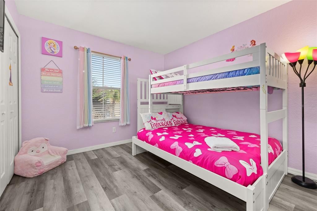 For Sale: $279,000 (4 beds, 3 baths, 1492 Square Feet)