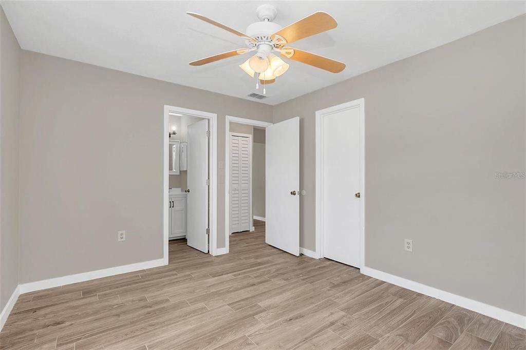 For Rent: $1,600 (2 beds, 2 baths, 837 Square Feet)