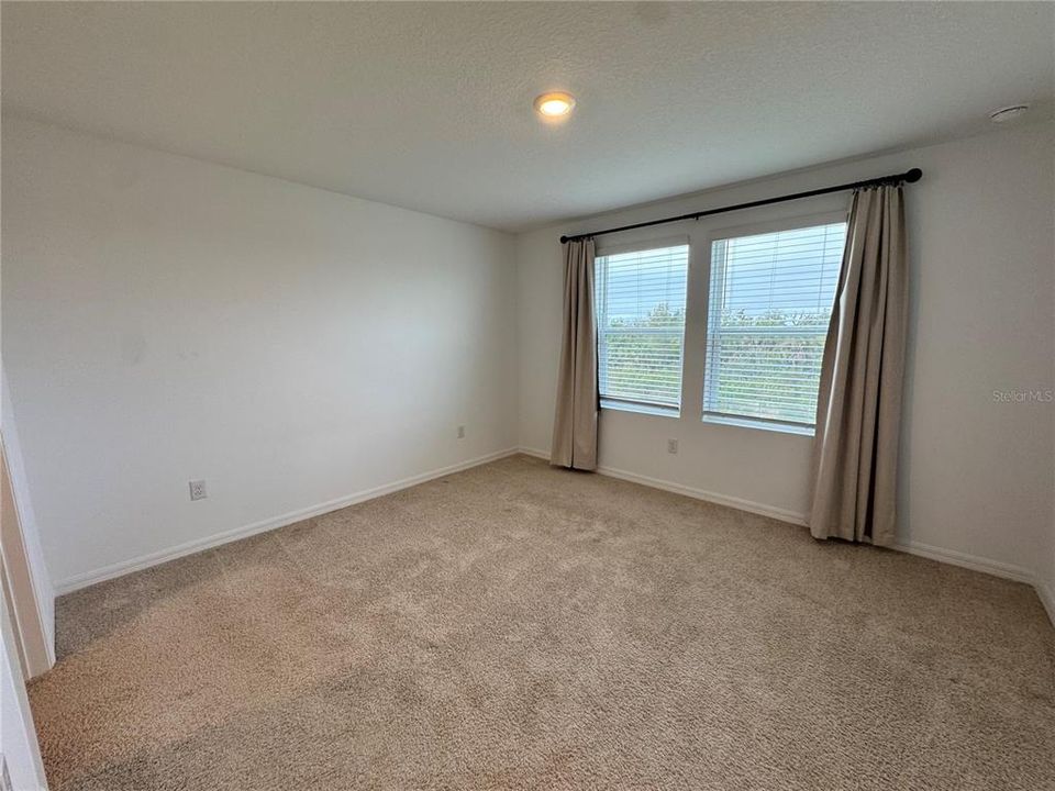 В аренду: $2,200 (3 спален, 2 ванн, 1394 Квадратных фут)