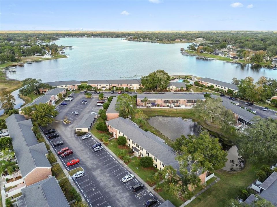 For Sale: $199,000 (2 beds, 1 baths, 924 Square Feet)