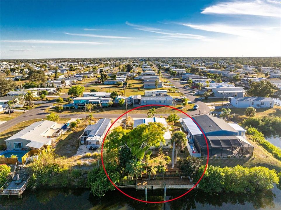 For Sale: $214,900 (2 beds, 2 baths, 1464 Square Feet)