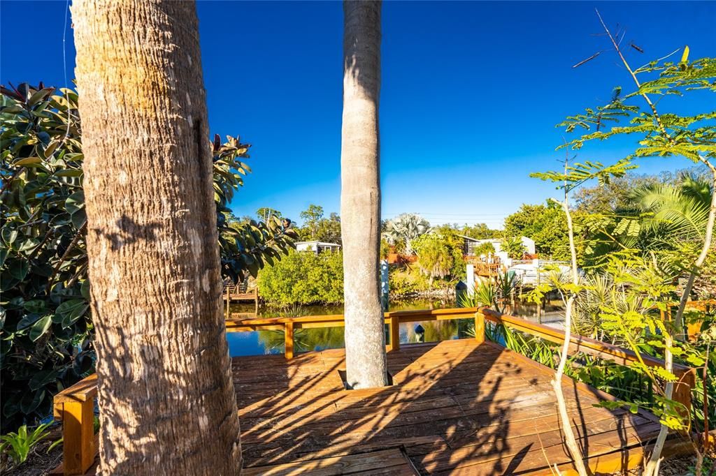 For Sale: $214,900 (2 beds, 2 baths, 1464 Square Feet)