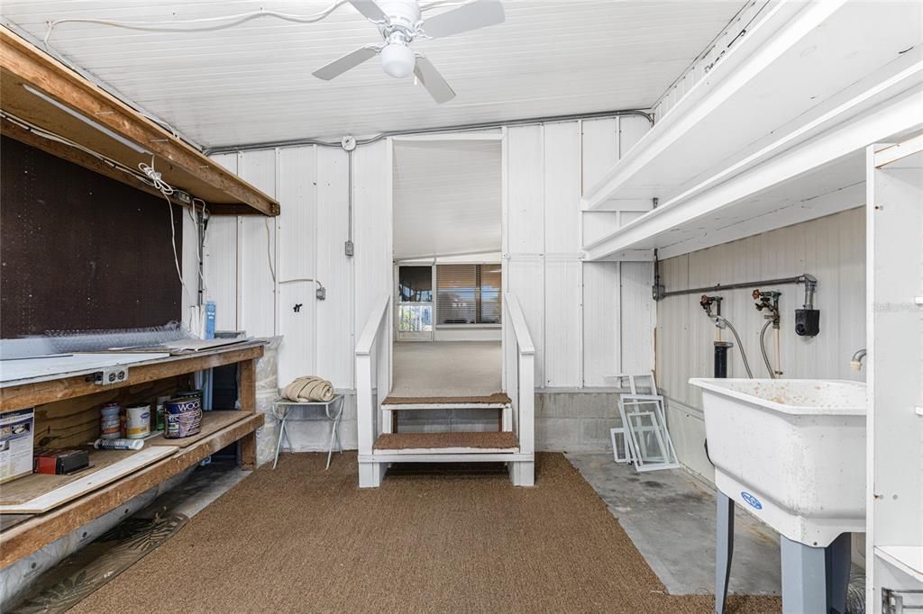 For Sale: $214,900 (2 beds, 2 baths, 1464 Square Feet)