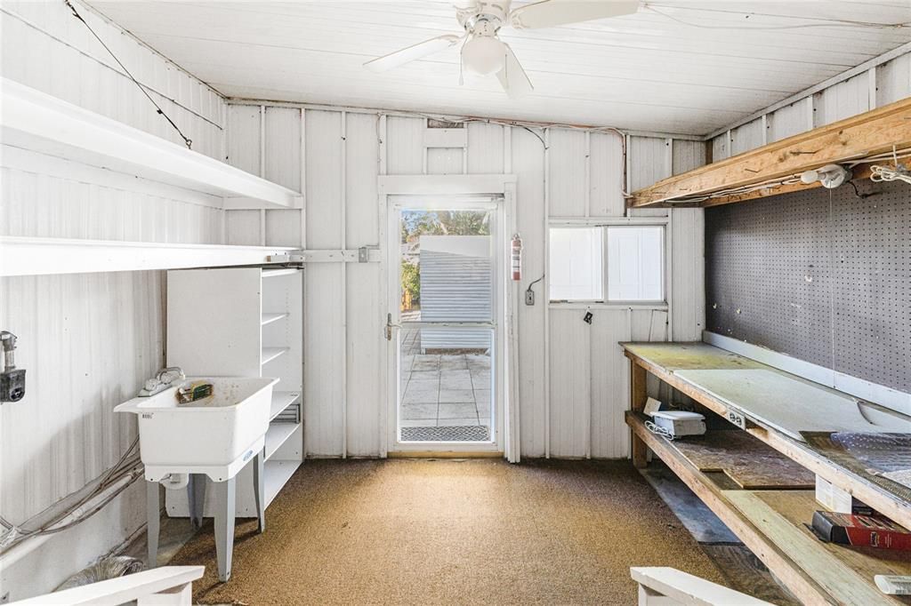 For Sale: $214,900 (2 beds, 2 baths, 1464 Square Feet)