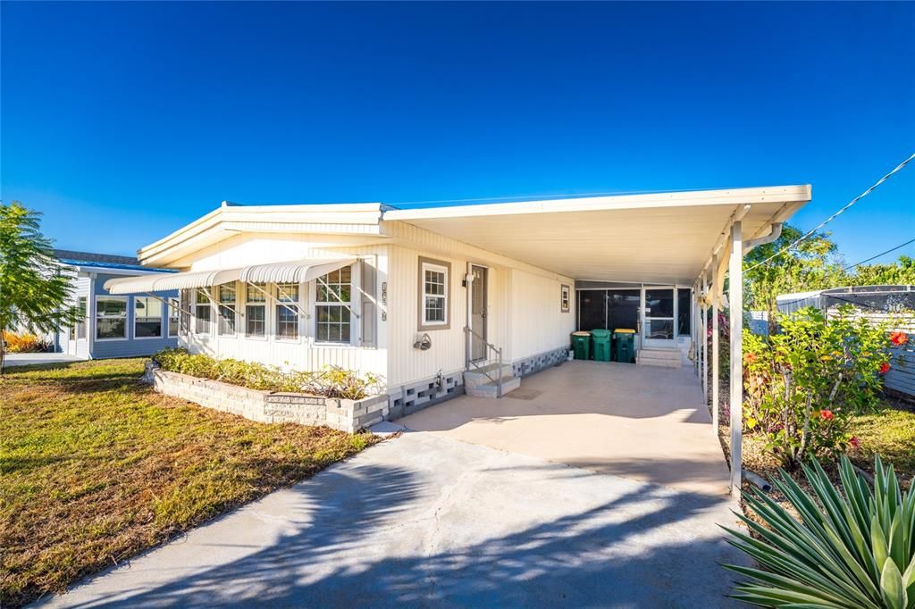 For Sale: $214,900 (2 beds, 2 baths, 1464 Square Feet)