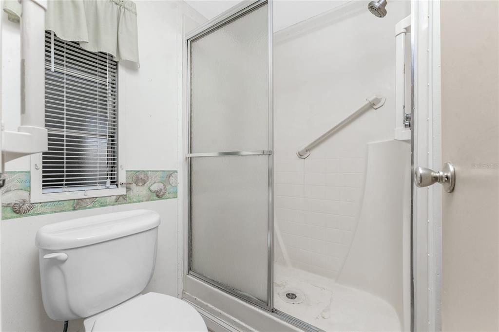 For Sale: $214,900 (2 beds, 2 baths, 1464 Square Feet)