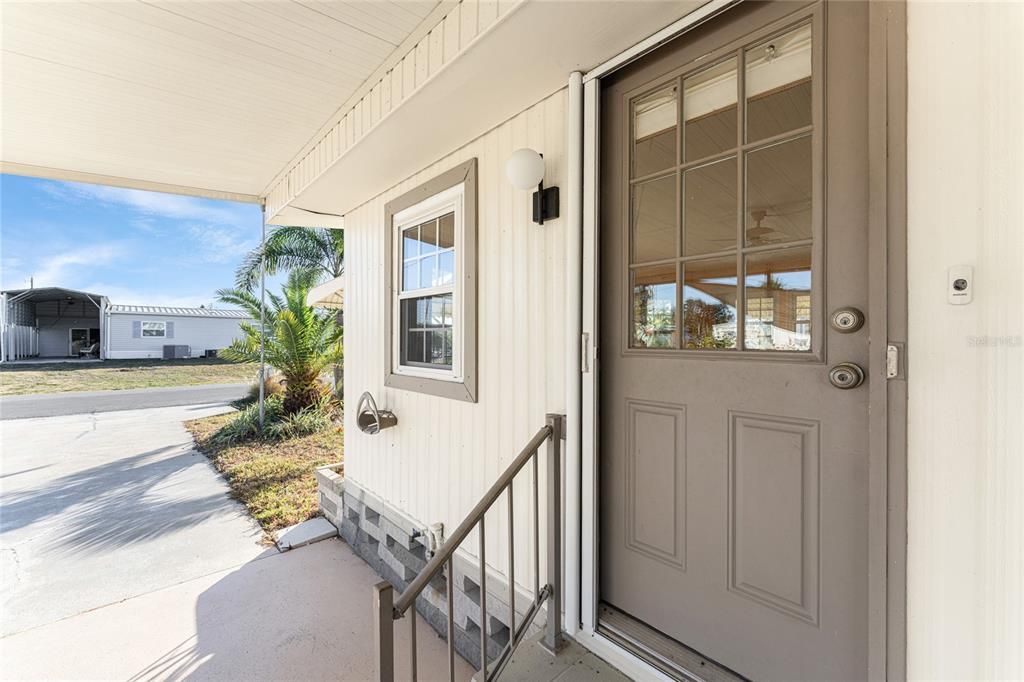 For Sale: $214,900 (2 beds, 2 baths, 1464 Square Feet)