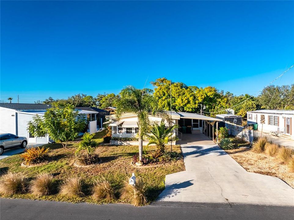 For Sale: $214,900 (2 beds, 2 baths, 1464 Square Feet)