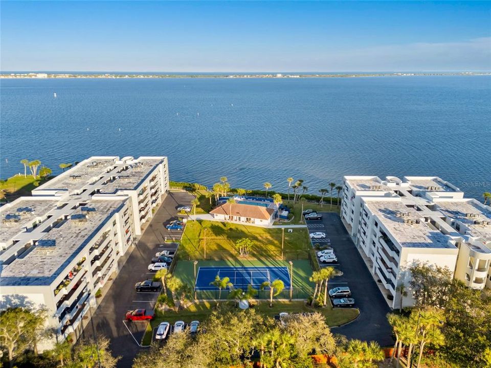 For Sale: $434,999 (3 beds, 2 baths, 1480 Square Feet)