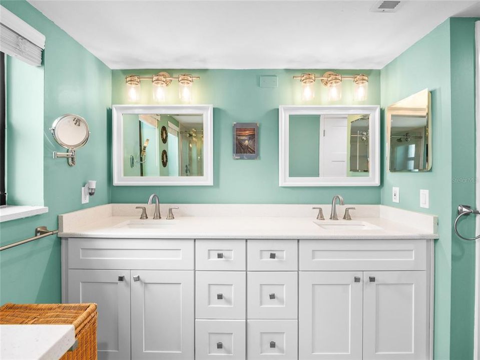 For Sale: $434,999 (3 beds, 2 baths, 1480 Square Feet)