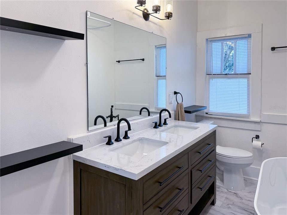 待售: $375,000 (3 贝兹, 2 浴室, 1534 平方英尺)