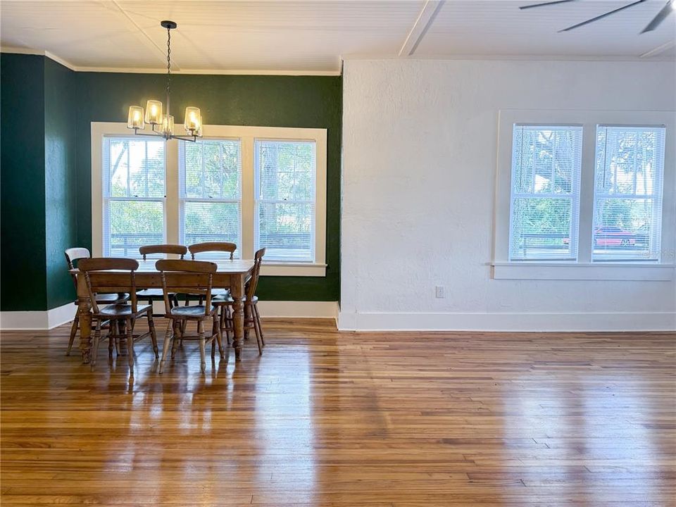 待售: $375,000 (3 贝兹, 2 浴室, 1534 平方英尺)