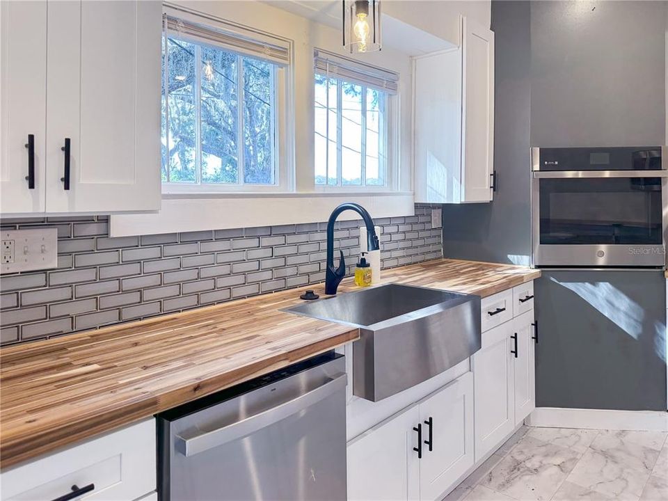 待售: $375,000 (3 贝兹, 2 浴室, 1534 平方英尺)